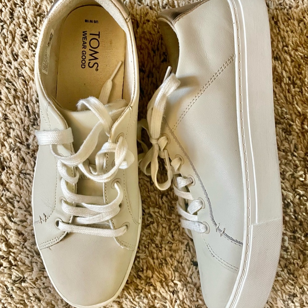 TOMS Kameron Grey Women's Off-White Leather Fashion Sneakers